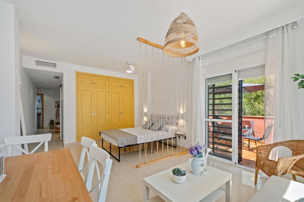 Nina Surena Home Anoreta Golf Torre de Benagalbon Bagian luar foto